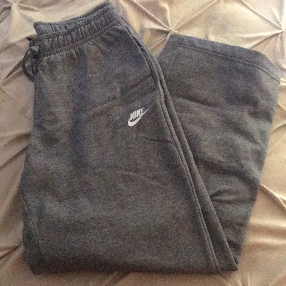 Wide leg sweatpants